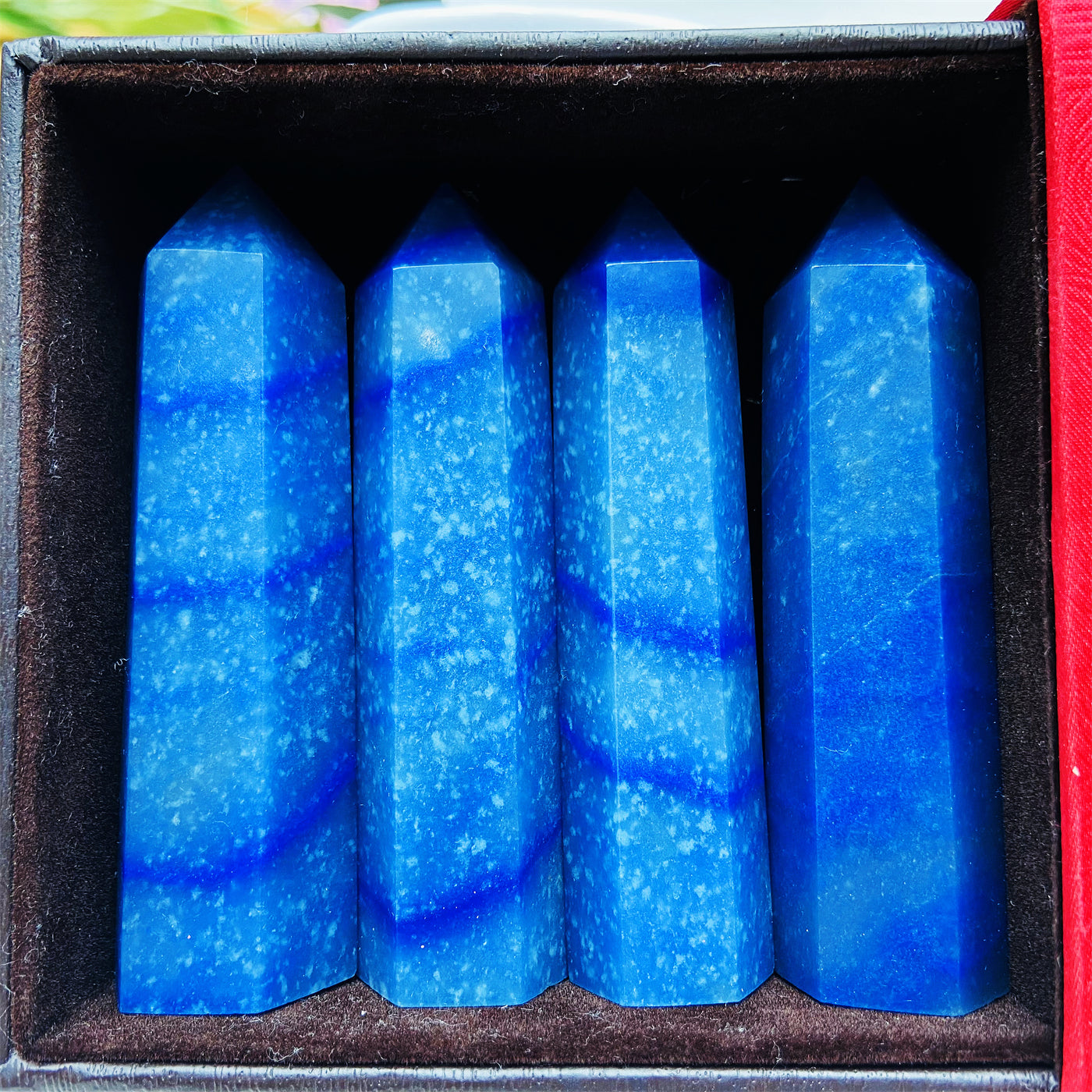 Blue crystal tower 1KG - represents calmness